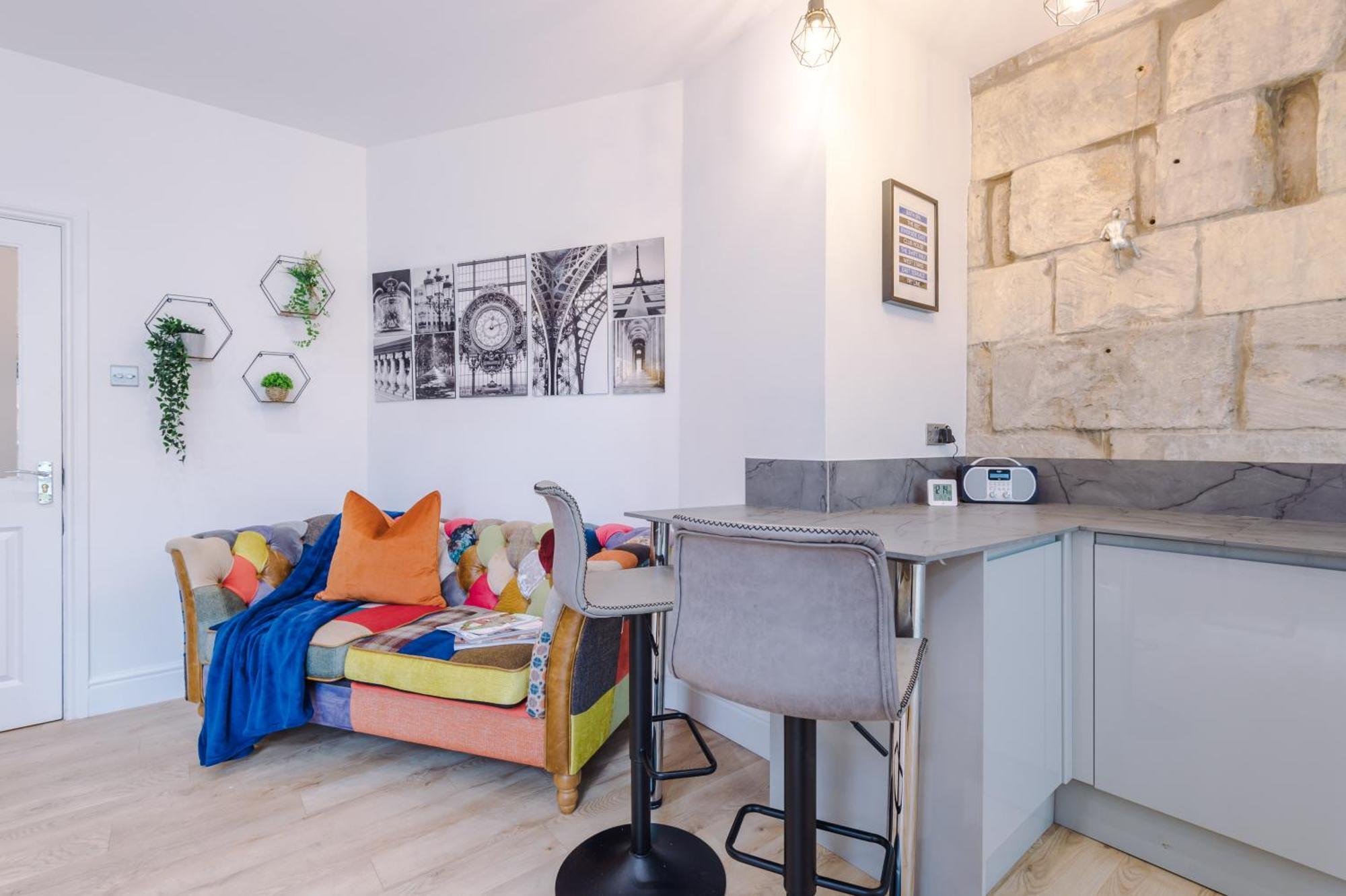 Incredible - Five Bedroom - 7 Actual Beds - 6 Bathroom House By Purestay - Central Bath With Parking Zewnętrze zdjęcie