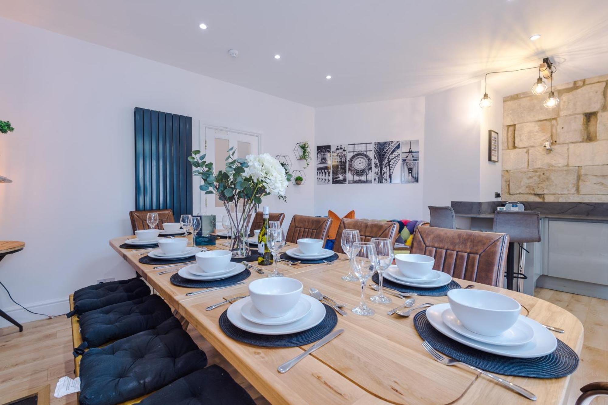 Incredible - Five Bedroom - 7 Actual Beds - 6 Bathroom House By Purestay - Central Bath With Parking Zewnętrze zdjęcie