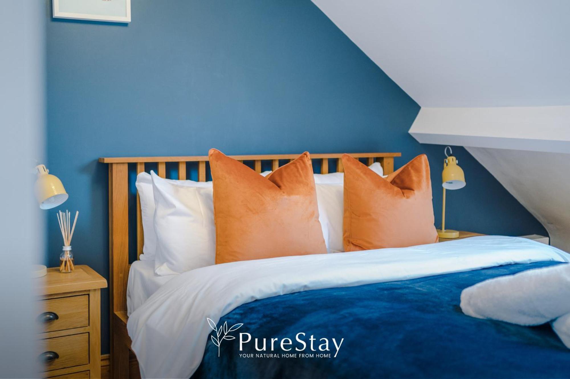 Incredible - Five Bedroom - 7 Actual Beds - 6 Bathroom House By Purestay - Central Bath With Parking Zewnętrze zdjęcie