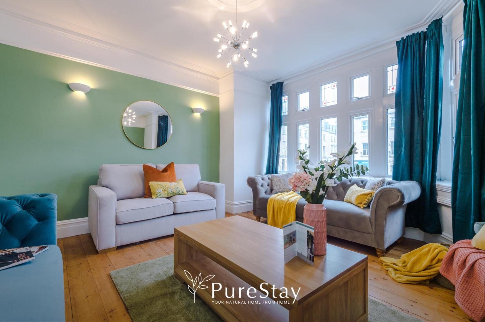 Incredible - Five Bedroom - 7 Actual Beds - 6 Bathroom House By Purestay - Central Bath With Parking Zewnętrze zdjęcie