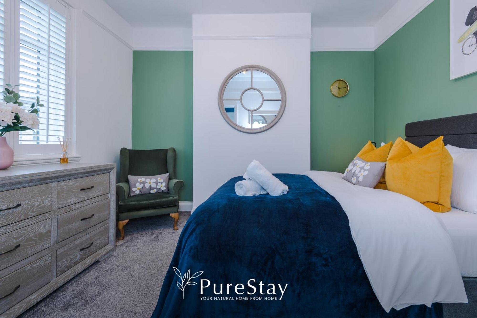 Incredible - Five Bedroom - 7 Actual Beds - 6 Bathroom House By Purestay - Central Bath With Parking Zewnętrze zdjęcie